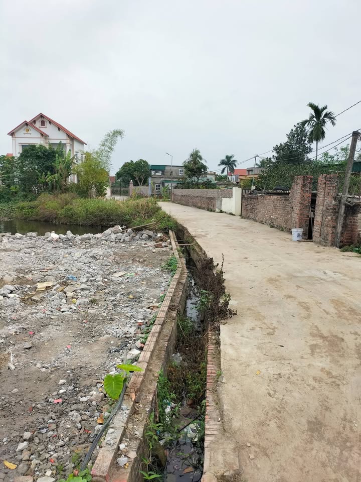 Đất nền Nam Sách 150m² - Sổ đỏ chính chủ, hạ tầng hoàn thiện!