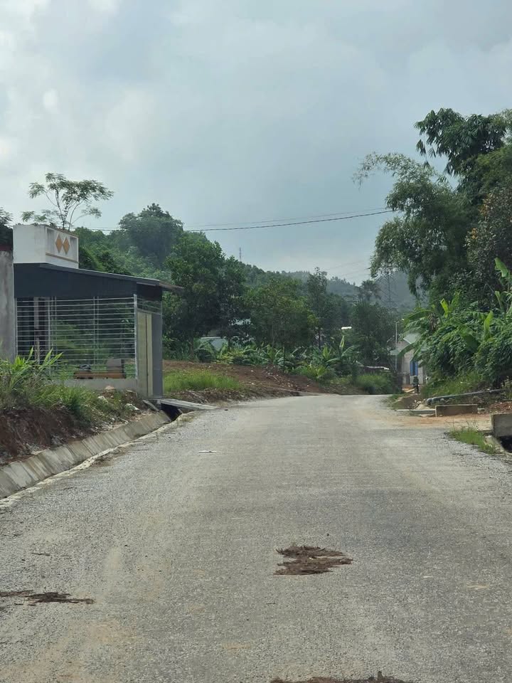 Đất Mặt Đường Thanh Bình, Yên Bái - 300m² Hướng Đông Nam, Giá 1.3 Tỷ