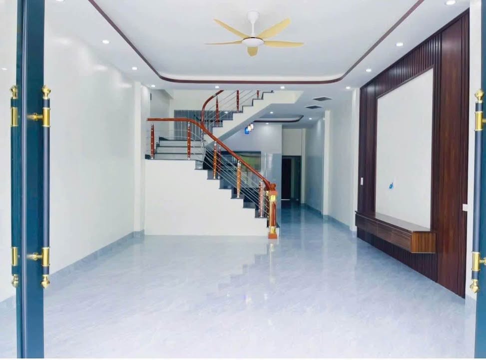 Nhà 2 Tầng Xuân Tăng, Lào Cai 100m² - Sẵn Sàng Vào Ở Ngay!