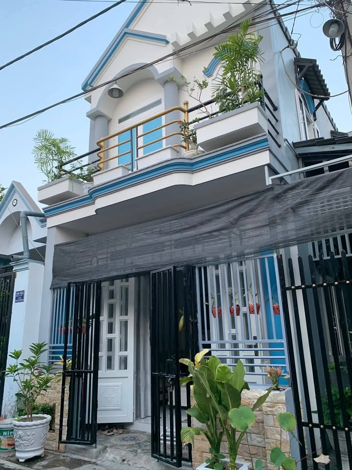 Nhà riêng Hóc Môn 46m² giá 3.5 tỷ - Sổ hồng sẵn!