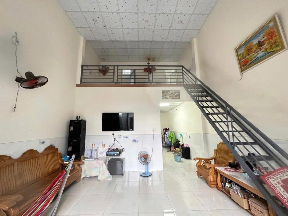 Nhà riêng Đồng Xoài 85m² chỉ 1.45 tỷ - Sổ hồng sẵn, chính chủ!