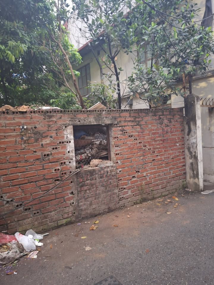 Đất nền Bồ Đề 42m² Long Biên - Sổ đỏ chính chủ, ô tô vào gần!