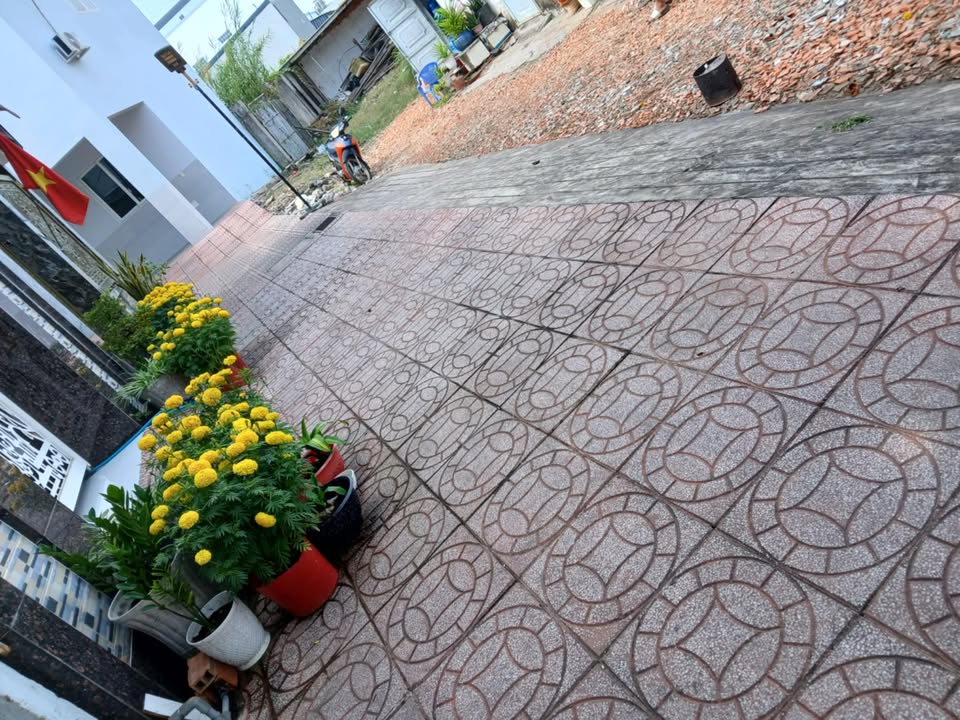 Nhà Phố Trà Vinh 68m² - Mặt Tiền Kinh Doanh Ngay Vòng Xoay!
