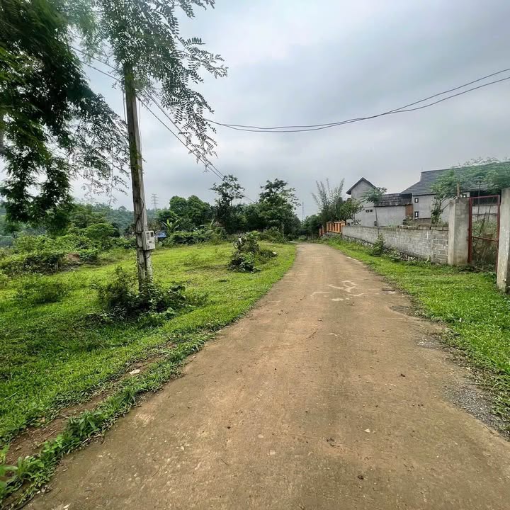 Đất nền Hòa Sơn Chương Mỹ 2.200m² 3,3tr/m² - Sổ đỏ chính chủ