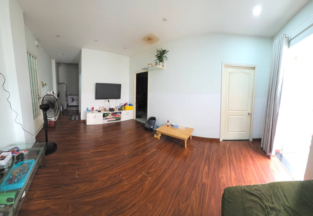 Bán Căn Hộ 68m² Chung Cư Ngô Quyền, Q5 - Thoáng Sáng, Sân Sau Riêng