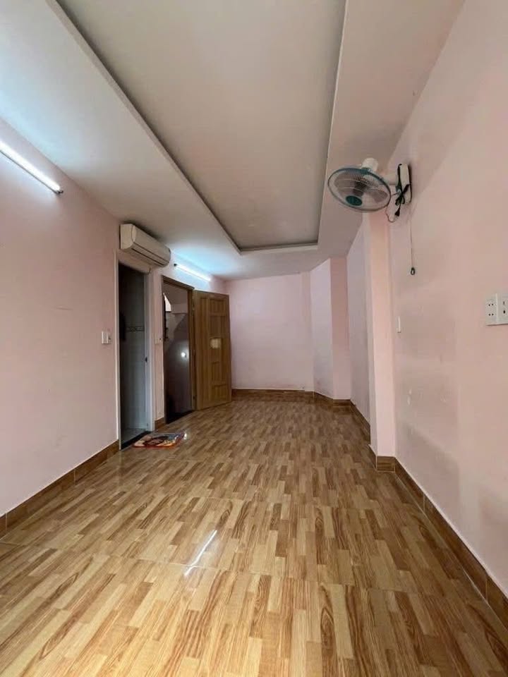 Nhà 3PN Đường 3/2, Q.10 - Giá 15 Triệu/Tháng - Sẵn Sàng Vào Ở Ngay