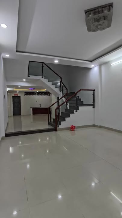 Nhà 3 Tầng Nguyễn Chích, Đà Nẵng - 80m², Cách Biển 300m, Hướng Đông Bắc