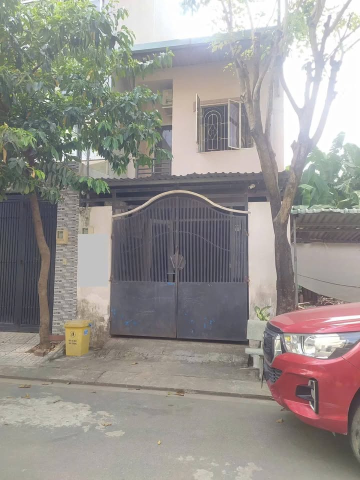 Bán Đất Tặng Nhà Hẻm Ô Tô Võ Văn Hát, TP. Thủ Đức - 53.5m2 Giá 4.3 Tỷ