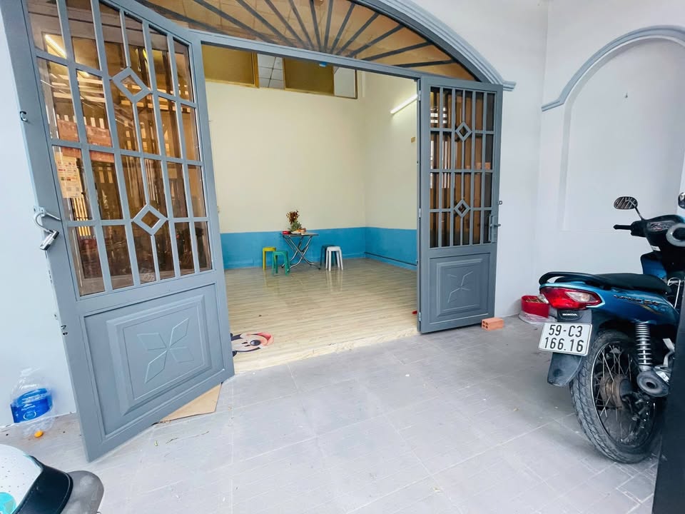 Nhà riêng Quốc Lộ 13, Thủ Đức 73m² giá 8 triệu - Sẵn sàng ở ngay!