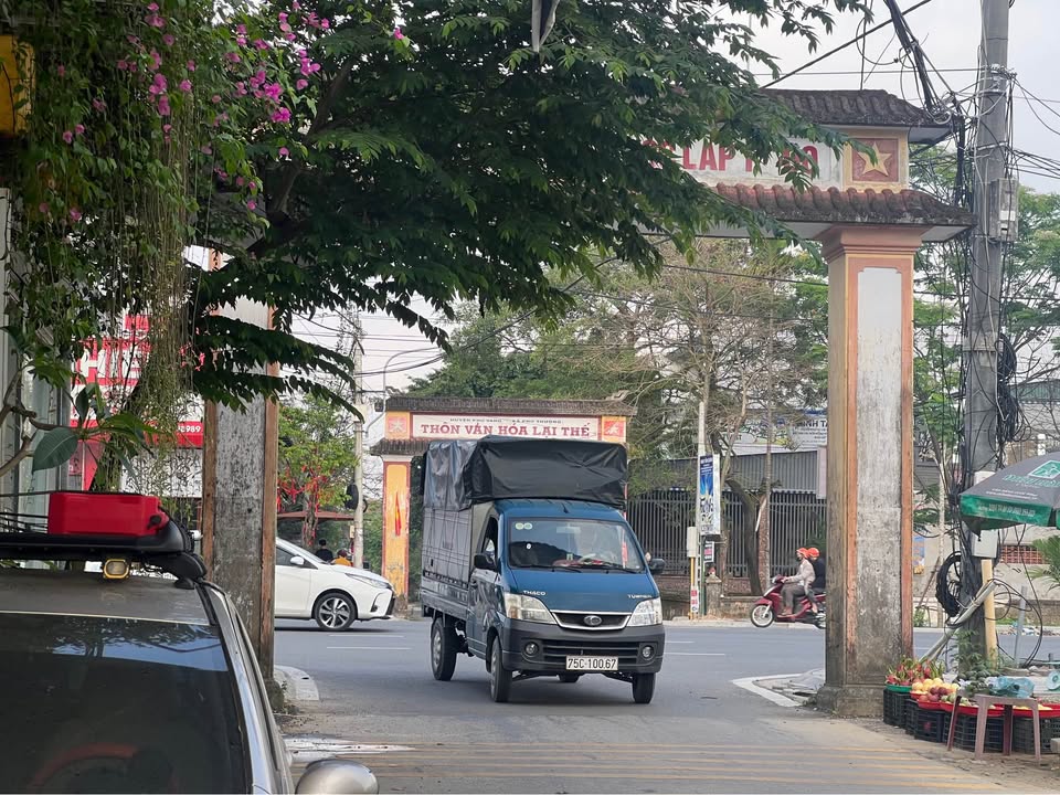 Nhà Mặt Tiền Đường 13.5m - Cổng Làng Ngọc Anh, Huế | 100m² Ngang 8m