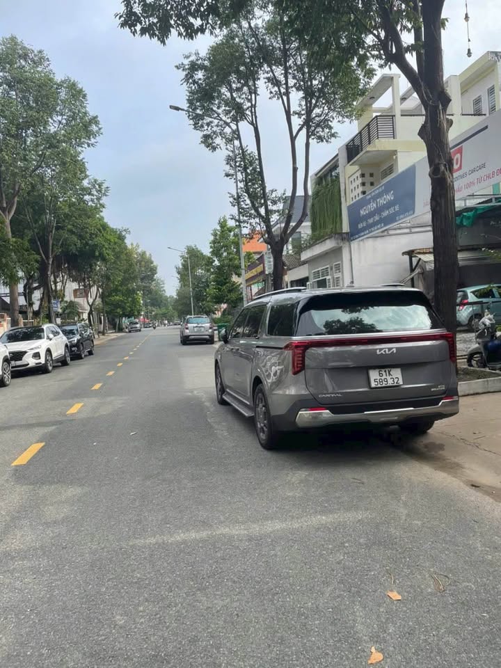 Cho thuê Nhà Chánh Nghĩa, Thủ Dầu Một - 200m² Kinh doanh/Ở - 20 Triệu/tháng