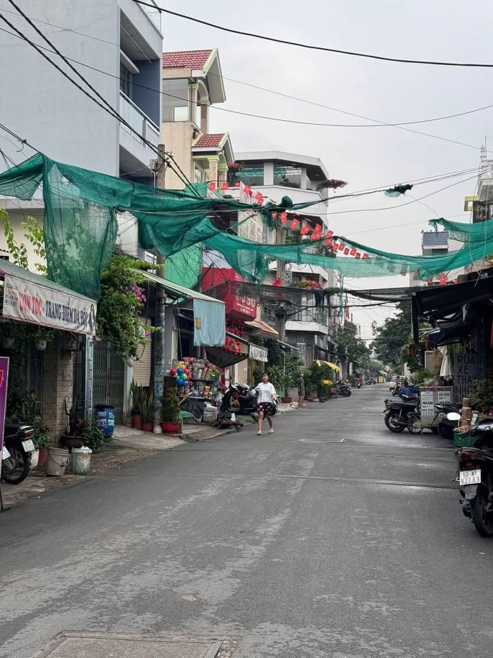 Nhà trọ kinh doanh mặt hẻm 8m, Bình Tân - 80m², 5 phòng, 7.1 tỷ