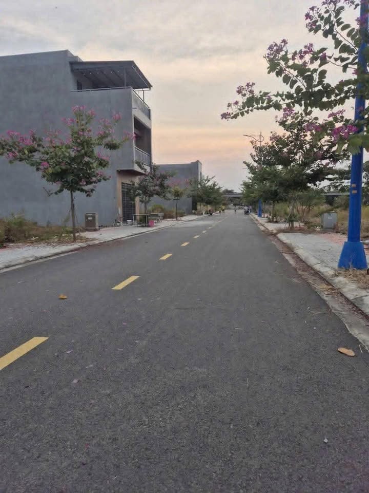 Đất nền Thành phố Bà Rịa 100m² - Sổ đỏ chính chủ, pháp lý rõ ràng!