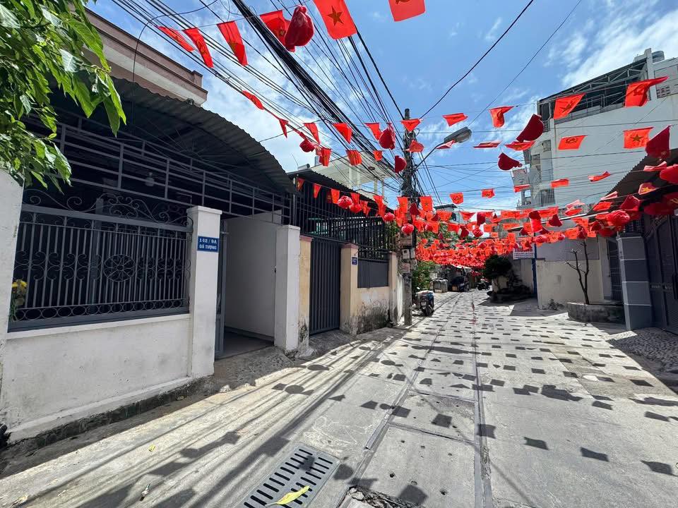 Nhà 2 Tầng Nha Trang 77m² - Vị Trí Đẹp, Cách Biển Chỉ 300m!