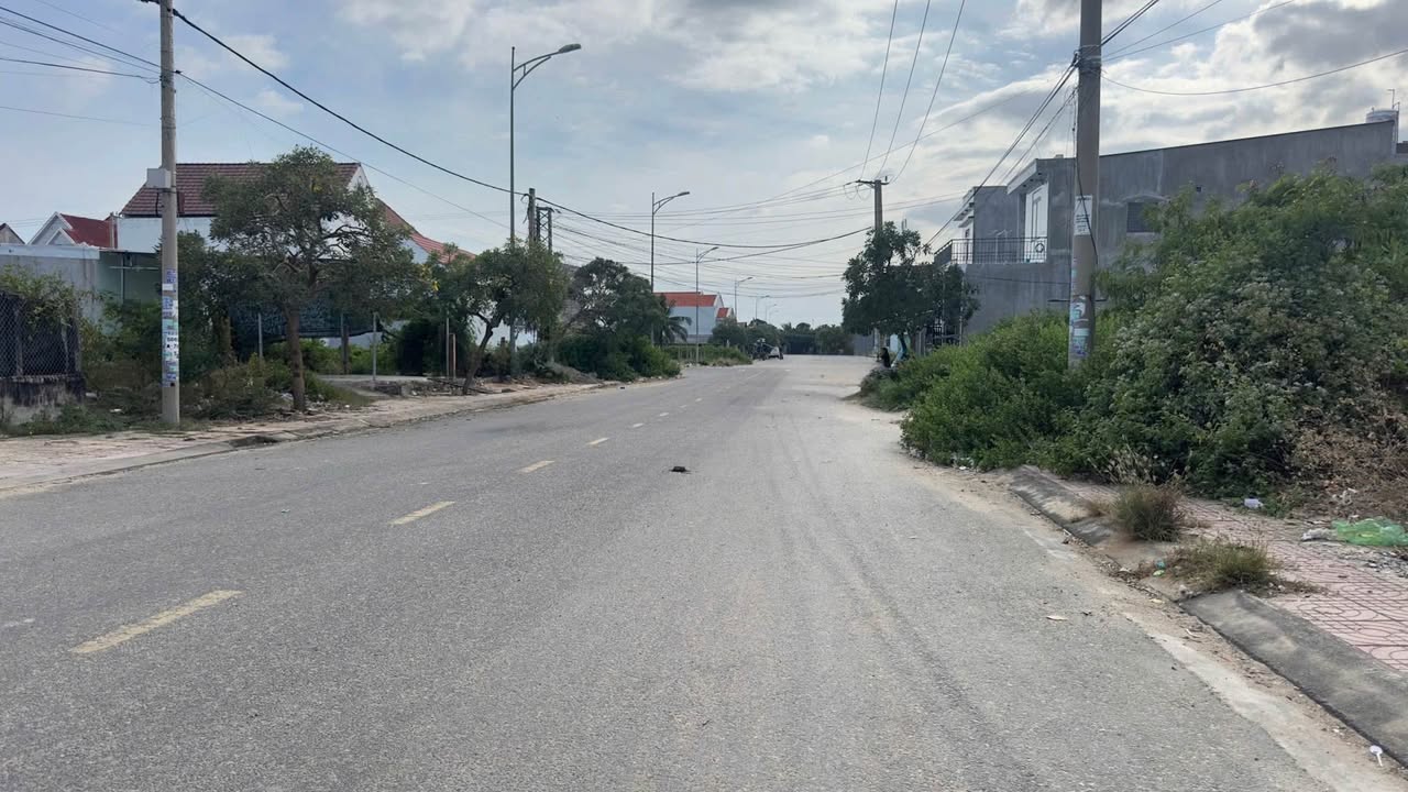 Nhà Gác Lửng 80m² TT Vạn Giã - Sổ Đỏ Chính Chủ, Giá 1.9 Tỷ