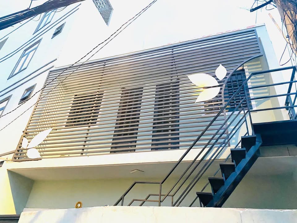 Bán nhà Hiệp Phú Quận 9 40m² giá 5.3 tỷ - Ô tô né nhau, thu nhập 12tr!