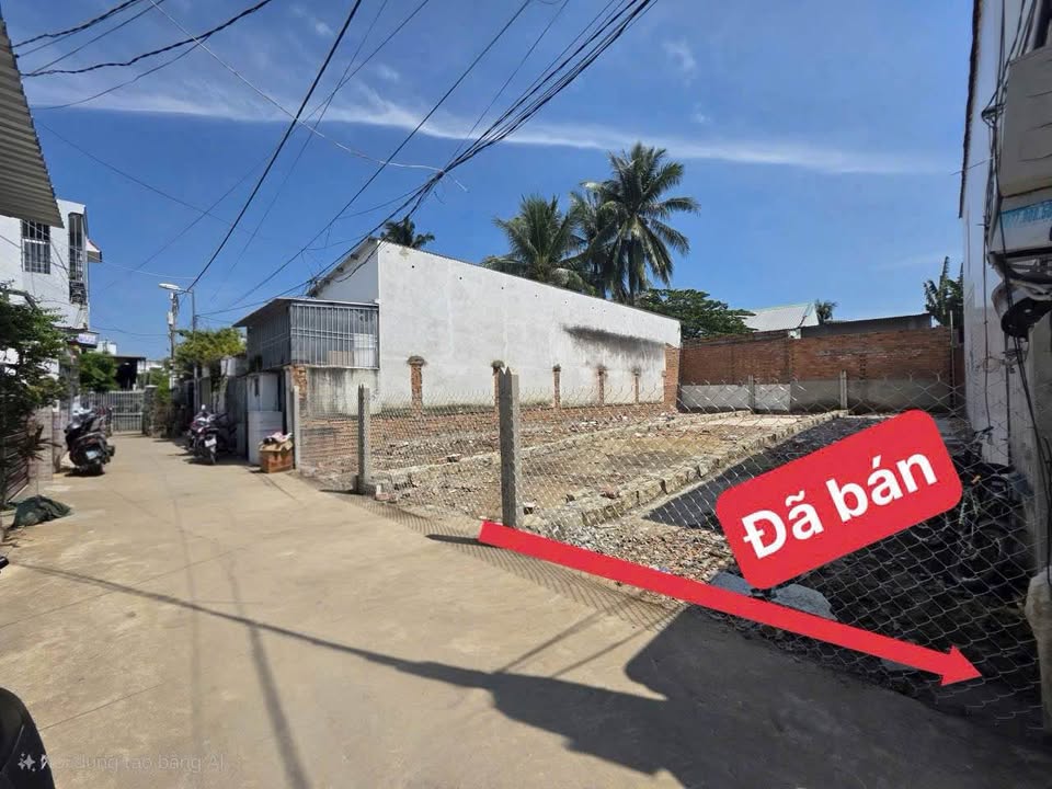 Đất nền Nha Trang 64.8m² giá 2.14 tỷ - Sổ hồng chính chủ, tiềm năng tăng giá!