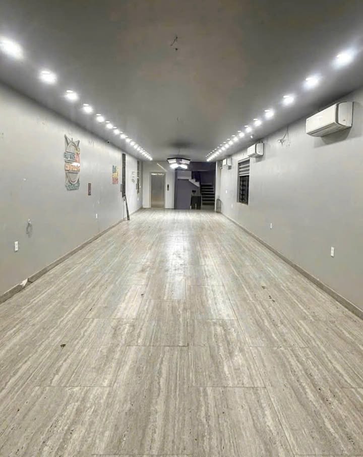 Nhà Phố Dư Hàng, Lê Chân, Hải Phòng 108m² - Mặt tiền kinh doanh đắc địa!