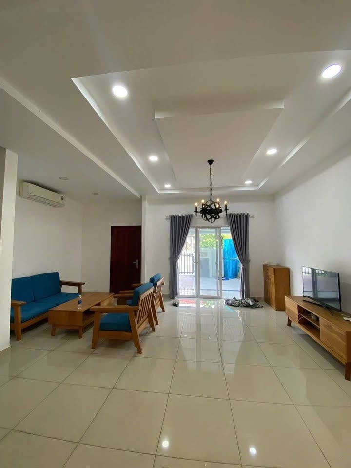 Cho Thuê Nhà Vườn Thiên Đàng 1, Bến Cát - 4PN Full Nội Thất, Giá 13 Triệu