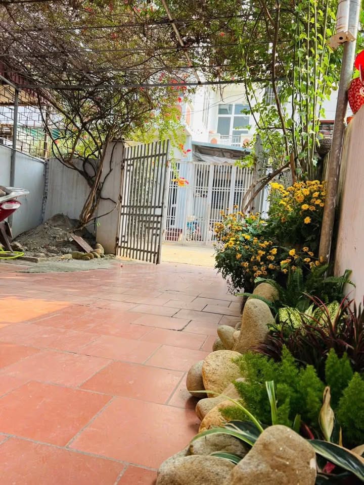 Nhà C4 Nguyễn Tất Thành Vĩnh Yên 2 Ngủ - Full Đồ, Sân Ô Tô Giá 4 Triệu