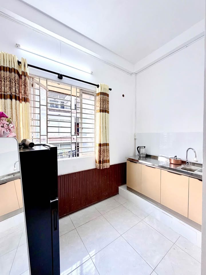 Căn hộ 2PN Hoàng Hoa Thám Bình Thạnh 7.5 triệu - Full ánh sáng!