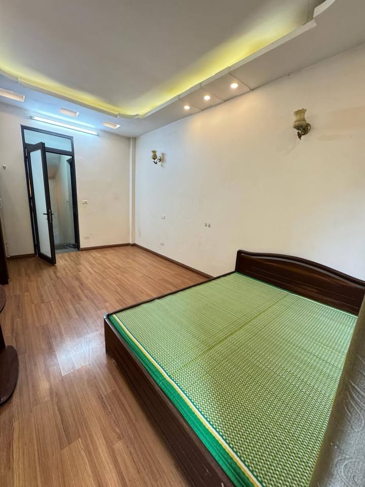 Nhà Mặt Ngõ Kinh Doanh Trần Cung, 32m² x 5 Tầng - Giá 9 Tỷ