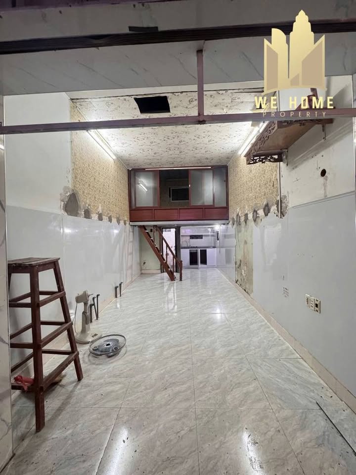 Nhà Mặt Ngõ Hồ Sen, 35m² - Kinh Doanh Spa/Nail/Mi Lý Tưởng