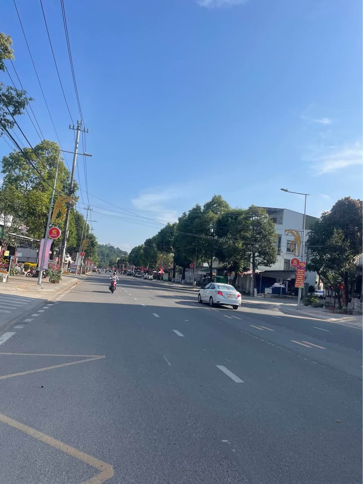 Đất Nền 182m² Phạm Văn Đồng, Quảng Ngãi - Sổ Đỏ, Giá Tốt