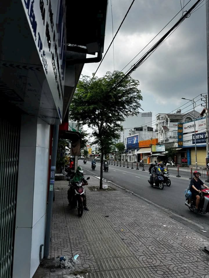 Nhà Mặt Tiền Tô Ký Hóc Môn 107m² - Mặt tiền kinh doanh đắc địa!