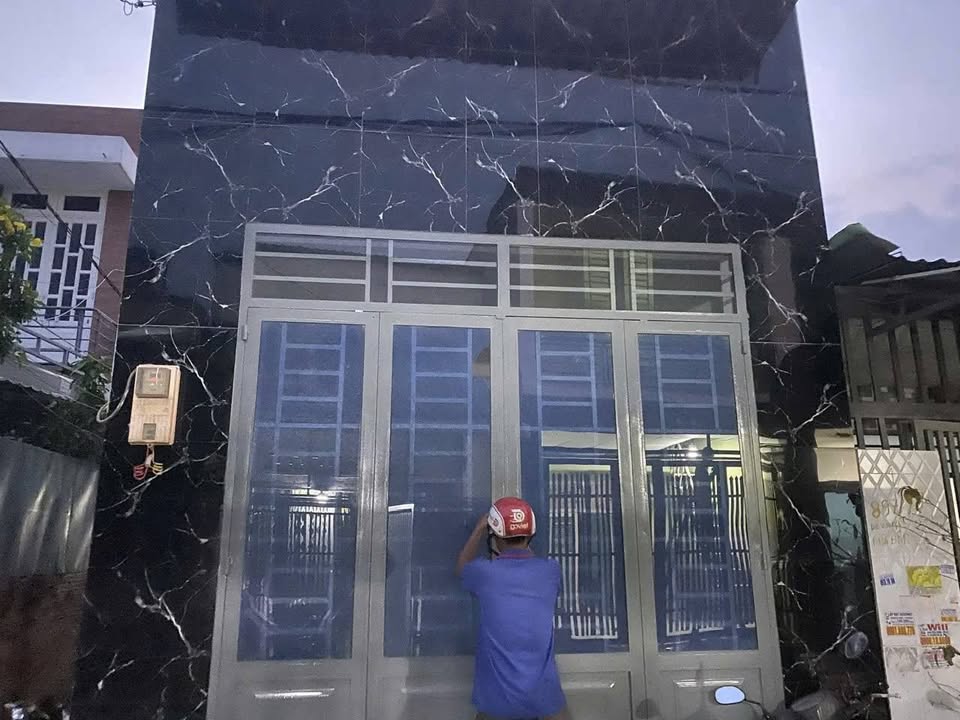 Cho thuê nhà Tân Xuân Hóc Môn 64m² - Nhà mới ô tô đỗ cửa