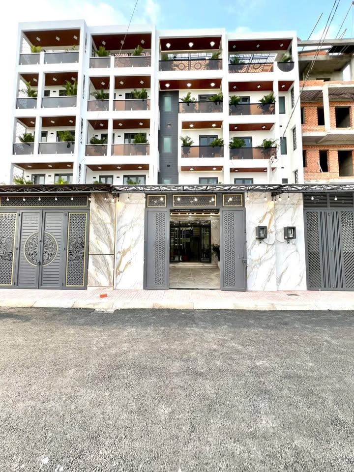 Nhà riêng Quận 12 80m² giá 7.15 tỷ - Ô tô vào tận nhà, Full nội thất!