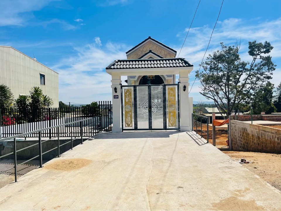 Nhà mặt tiền Lý Thường Kiệt Pleiku 110m² - Vị trí đắc địa kinh doanh ngay!