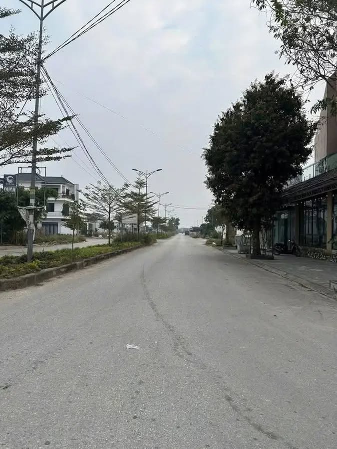 Đất nền biệt thự MB 1879 TP Thanh Hóa 300m² - Sổ đỏ chính chủ