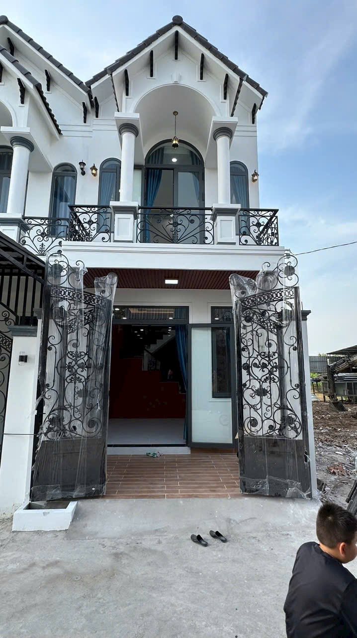 Nhà Trệt Lầu 2PN Hướng Đông Nam - 49m² - 1.95 Tỷ Tại Long Tuyền, Cần Thơ