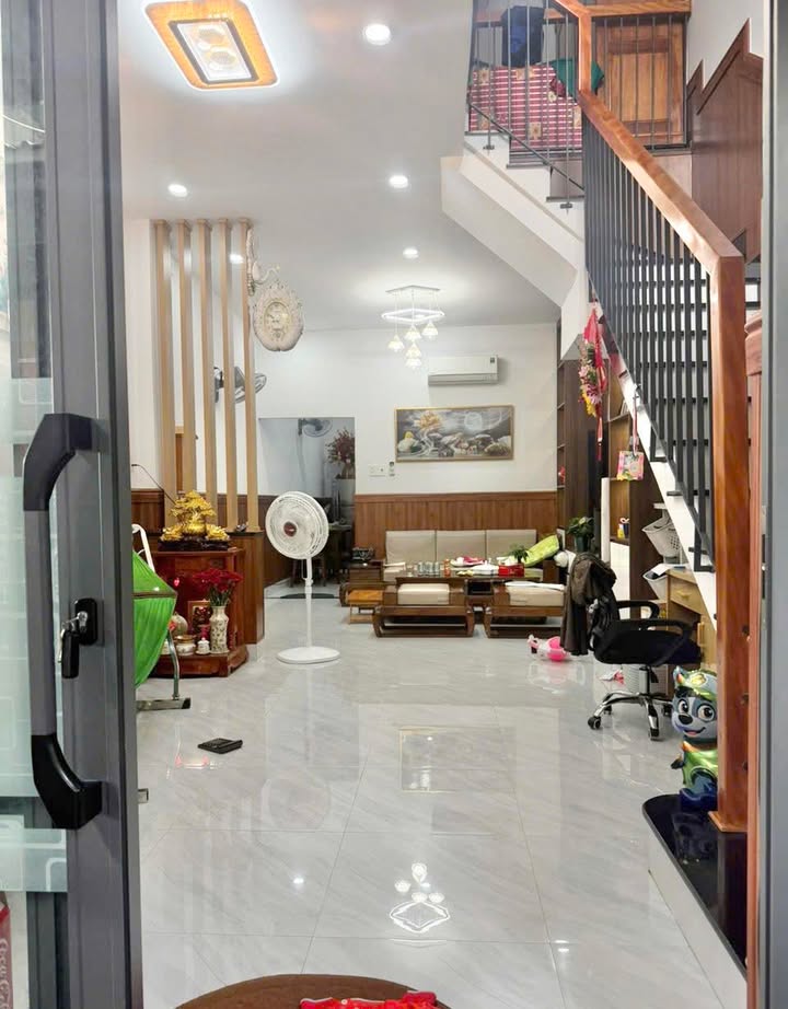 Bán nhà Hoàng Văn Thụ Quy Nhơn 51m² giá 2.7 tỷ - Sẵn sàng ở ngay!