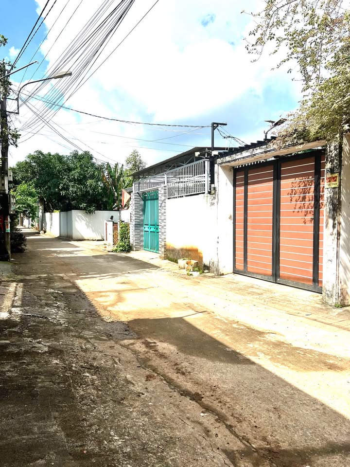 Đất Hẻm 27 Tuệ Tĩnh, Buôn Ma Thuột - 95m² Giá 2.85 Tỷ, Sổ Đỏ Sẵn Sàng