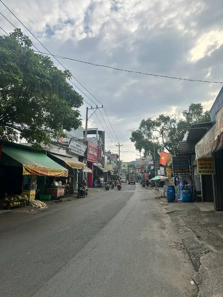 Nhà Mặt Tiền Kinh Doanh 100m² P.Bình Hòa, Thuận An - 7.5 Tỷ