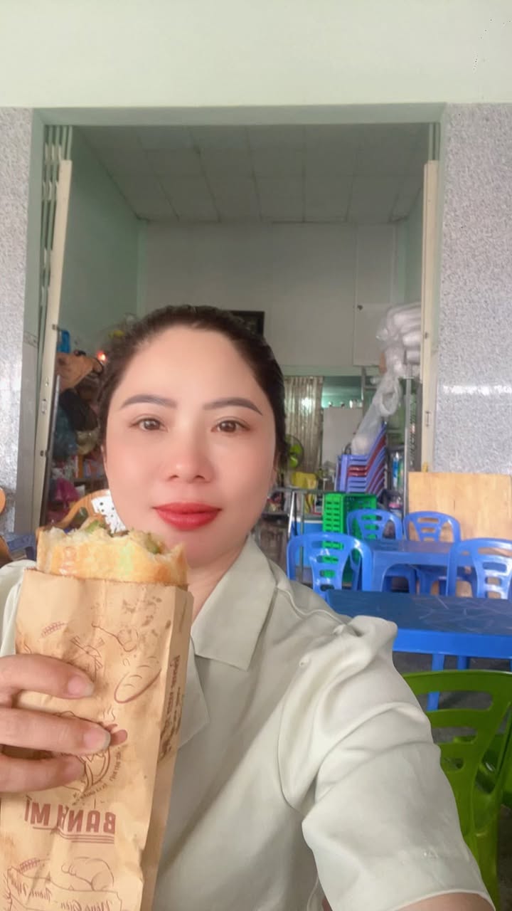 Nhà phố Bàu Bàng 200m² - Mặt tiền kinh doanh, sổ hồng sẵn!