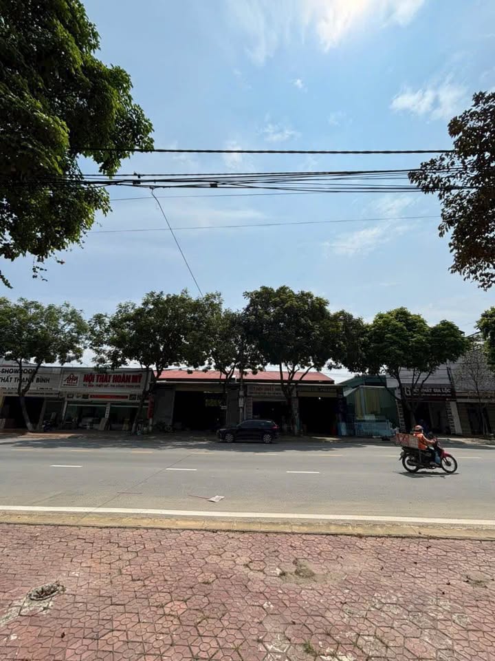 Bán Gấp 3 Lô Đất Vàng 300m² Mặt Tiền Hoàng Liên Kéo Dài, Lào Cai