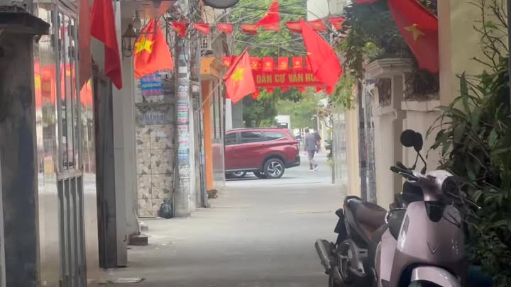 Bán nhà 2 tầng Chùa Hàng Lê Chân 52m² - Ô tô đỗ cửa, 2 mặt ngõ thoáng!