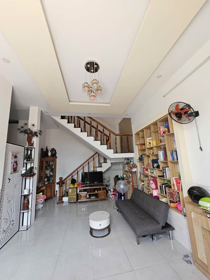 Bán nhà 1 mê Quy Nhơn 47m² giá 2.4 tỷ - Vị trí đẹp ở ngay!