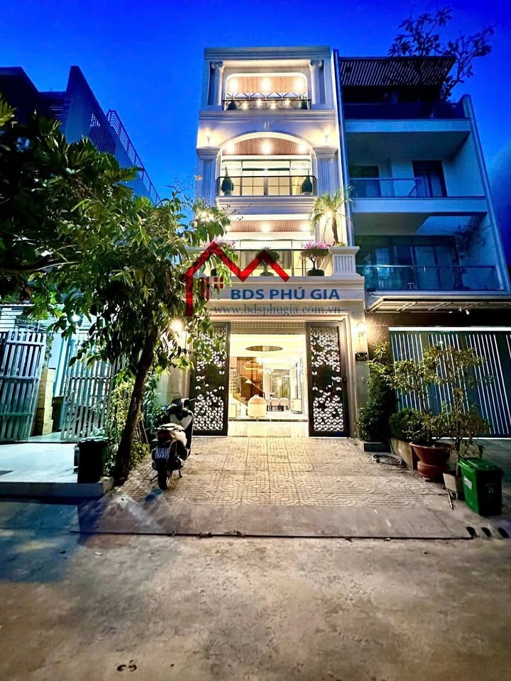 Nhà Đường Số Quận 7 - 90m² - 4 Tầng - 18.5 Tỷ - Gần Phú Mỹ Hưng