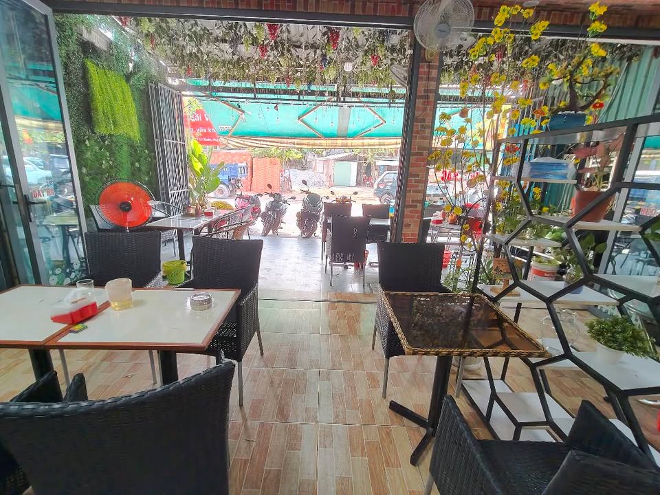 Sang nhượng quán Cafe & Phở Huỳnh Tấn Phát, Nhà Bè - 80m²