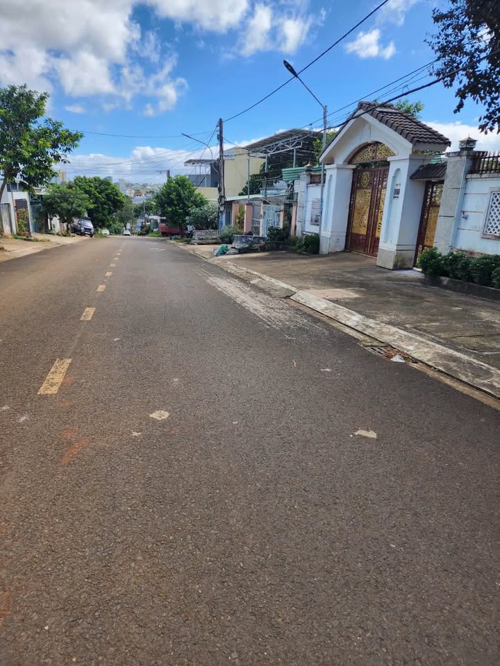 Nhà Cấp 4 Mặt Tiền Nguyễn Thái Bình, Quy Nhơn - 130m² Kinh Doanh Tốt