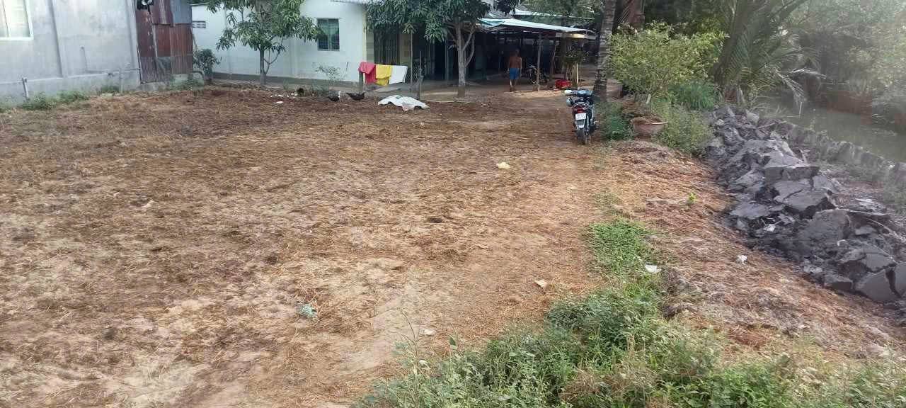 Đất Thổ Cư Lai Vung 180m² - Sổ Đỏ Chính Chủ, Giá 410 Triệu