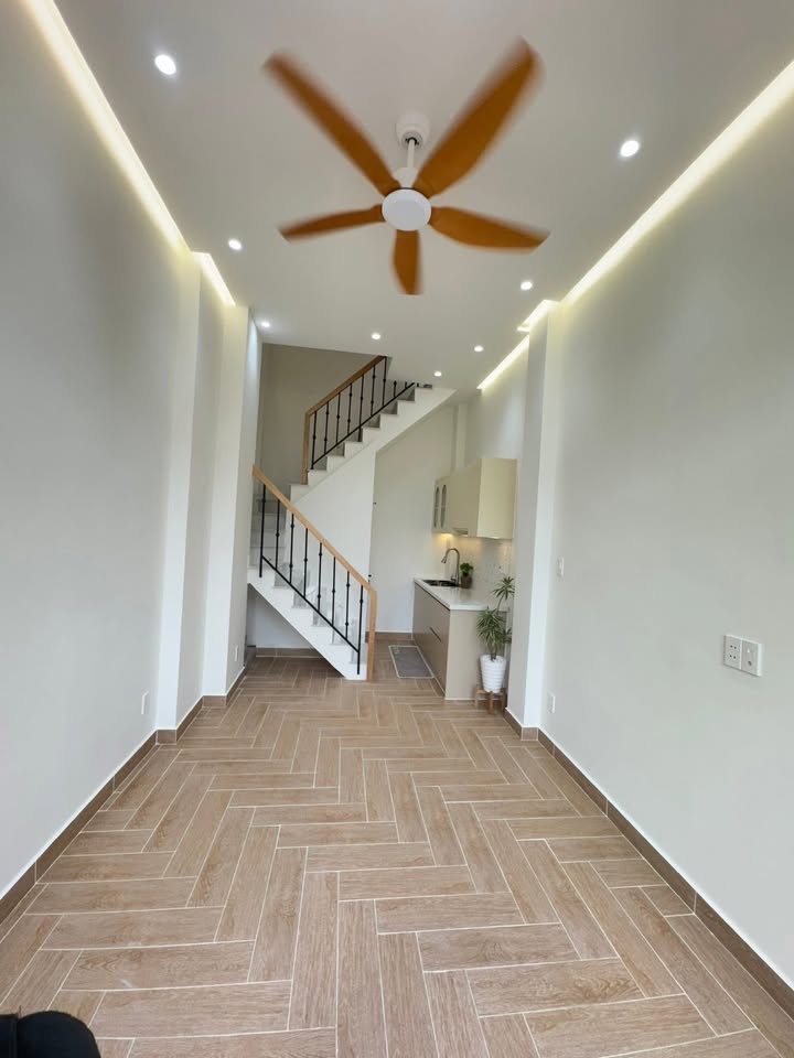 Nhà phố Dương Bá Trạc Q.8 24m² 7.68 tỷ - Mặt tiền kinh doanh đắc địa!