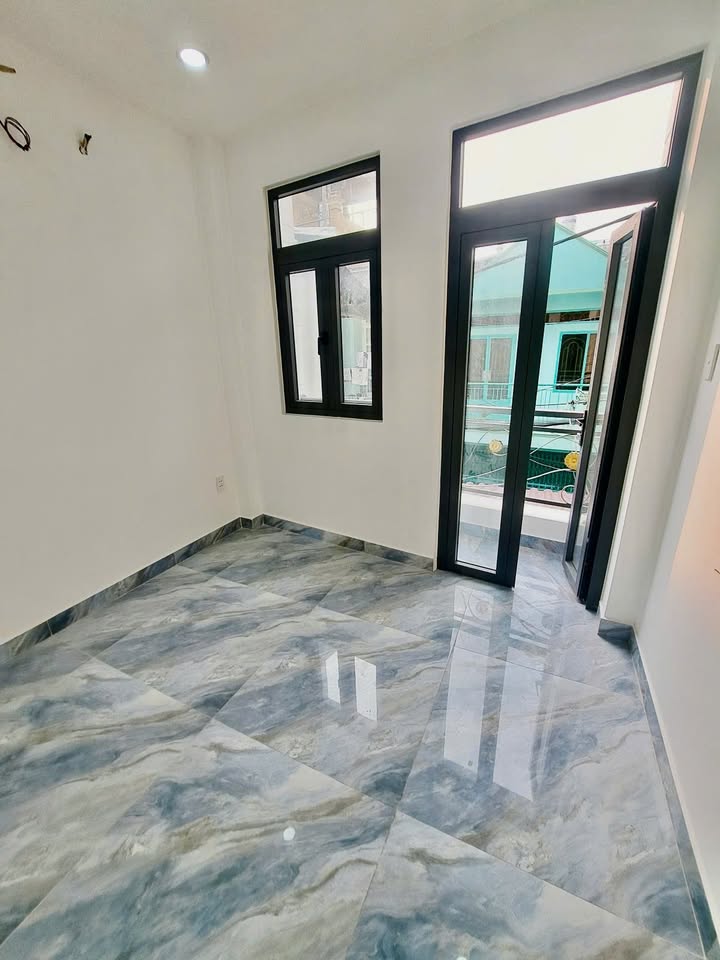 Nhà riêng Chiến Lược Bình Tân 29m² - Ô tô vào tận nhà!