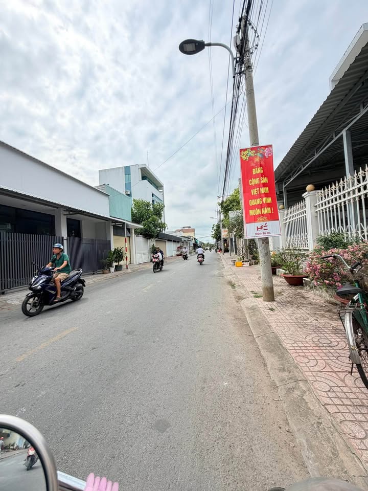 Nhà Mặt Tiền Trà Vinh 112m² - Giá Giảm Sốc Chỉ Còn 1.3 Tỷ