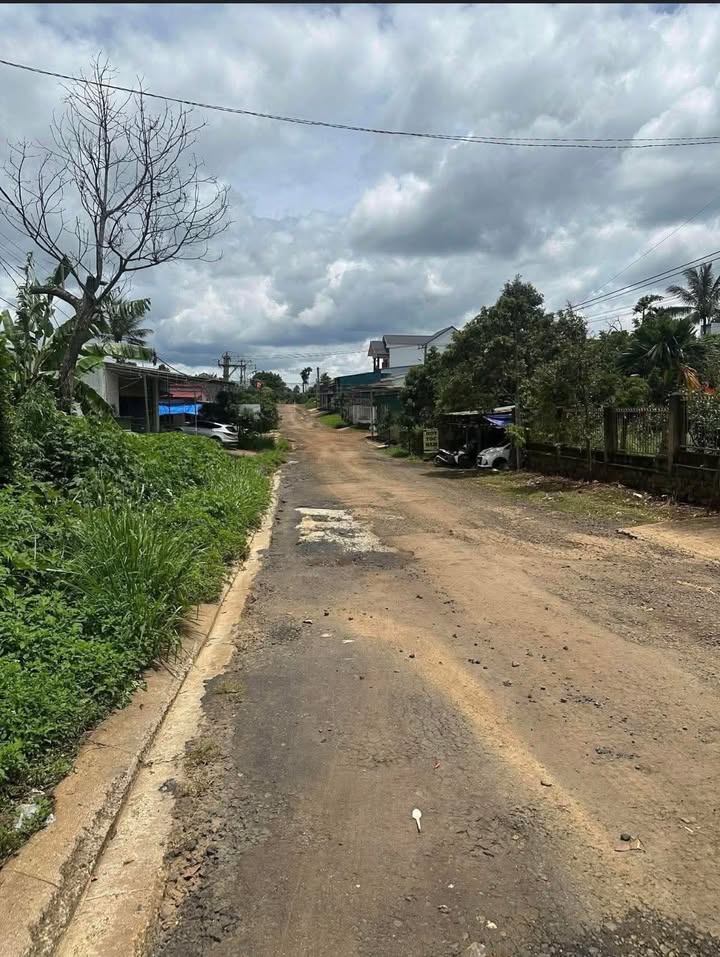 Đất nền Ngô Quyền Đắk Mil 300m² giá 2.8 tỷ - Giá tốt hiếm có!