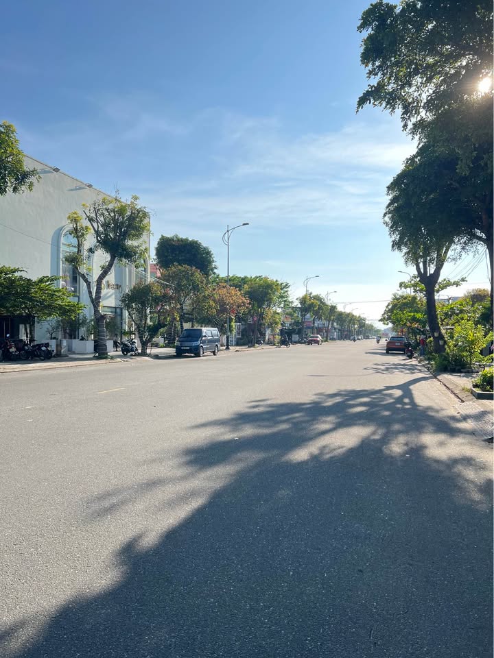 Đất nền Ngũ Hành Sơn 245m² - Lô góc mặt tiền, Sổ đỏ chính chủ!